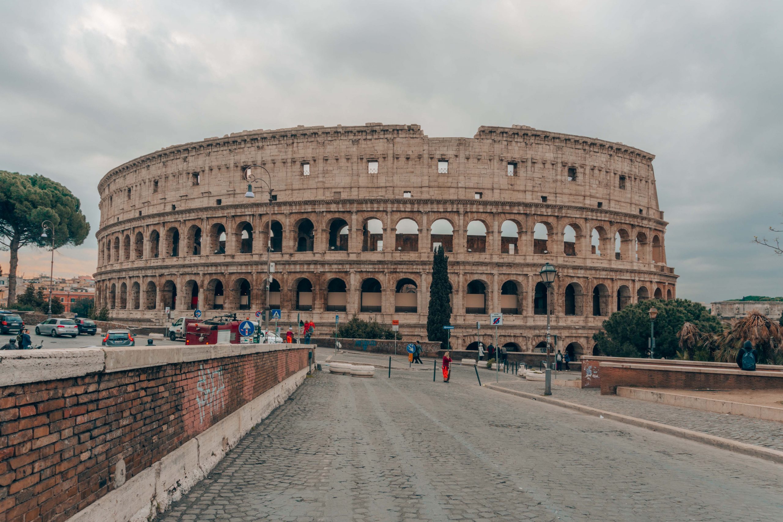 Mel Wanders – Rome, La Città Eterna: A Travel Guide